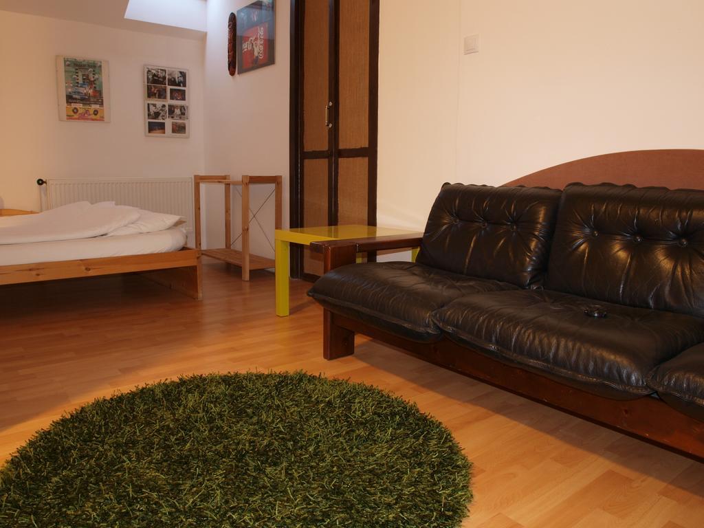 Attic Apartment City Center Прага Экстерьер фото